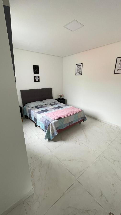 Lindo Apartamento Com 2 Quartos Prox Ao Jardim Botanico E Aeroporto Curitiba Exterior photo
